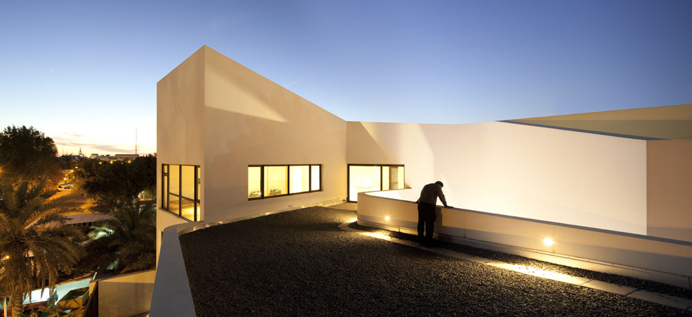 MOP House / AGI Architects