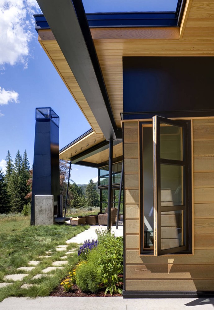 River Bank House / Balance Associates Architects