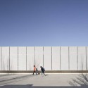 Roses IES Cap Norfeu Extension / Javier de las Heras Sol?​Bosch Tarrus Arquitectes © Adrià Goula