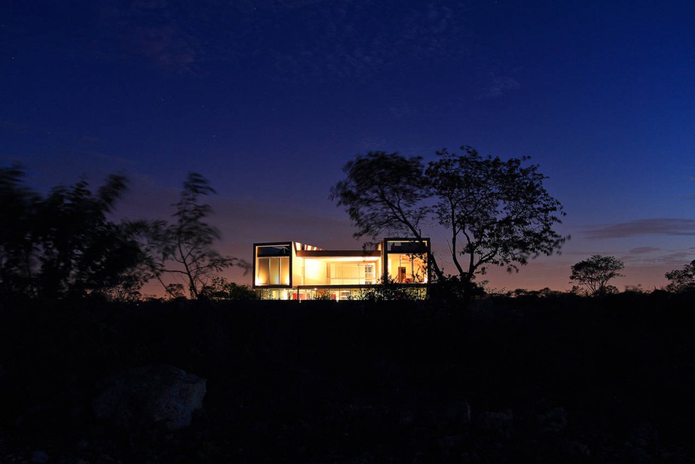 FI House / Punto Arquitectónico