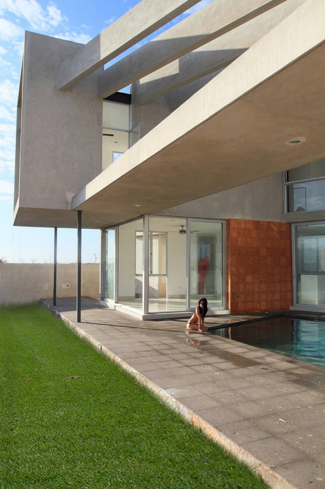 FI House / Punto Arquitectónico