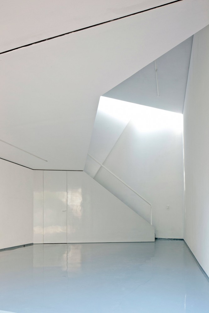 Mini-Studio / FRENTE arquitectura