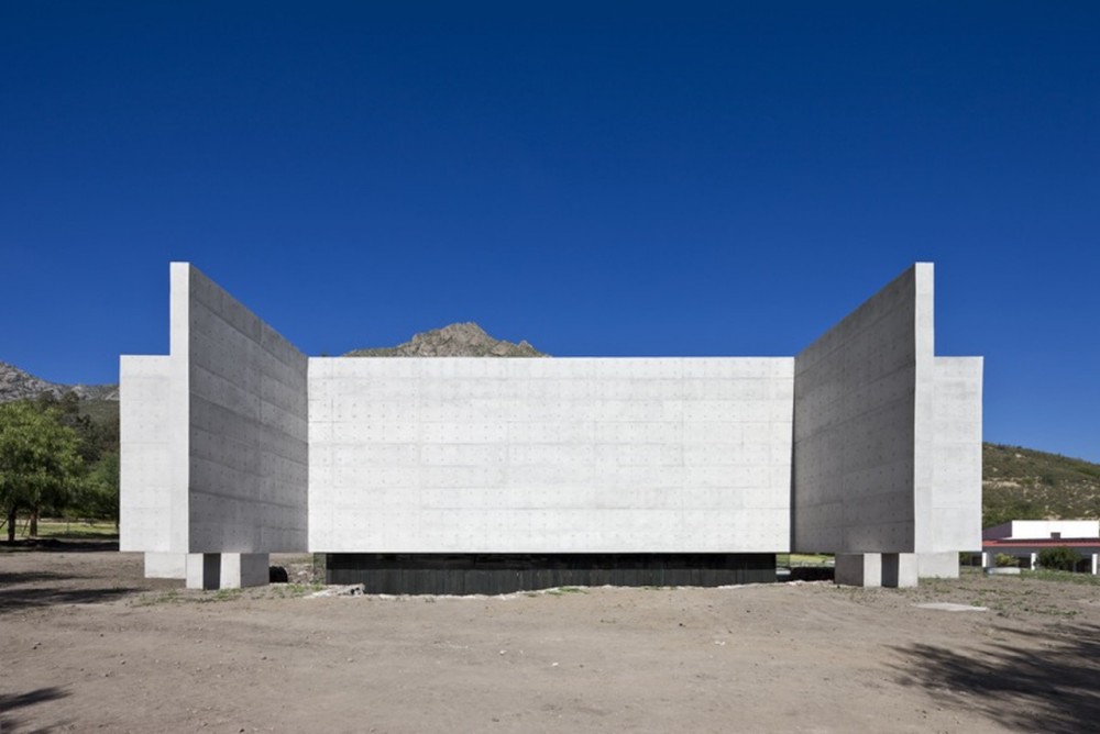 Capilla del Retiro / Undurraga Devés Arquitectos