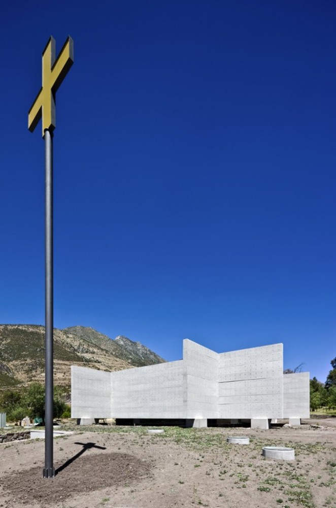 Capilla del Retiro / Undurraga Devés Arquitectos