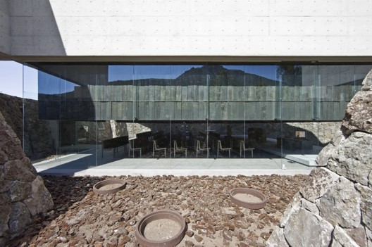 Capilla del Retiro / Undurraga Deves Arquitectos