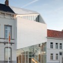 City Hall Harelbeke / Dehullu Architects City Hall Harelbeke / Dehullu Architects © Tim Van de Velde