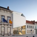 City Hall Harelbeke / Dehullu Architects City Hall Harelbeke / Dehullu Architects © Tim Van de Velde
