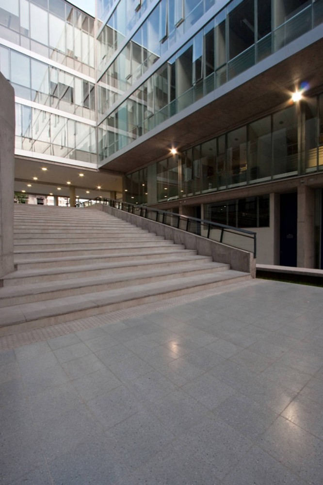 North Almagro Campus Building / Marsino Arquitectos Asociados