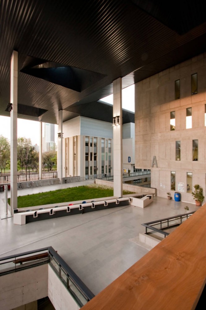 North Almagro Campus Building / Marsino Arquitectos Asociados