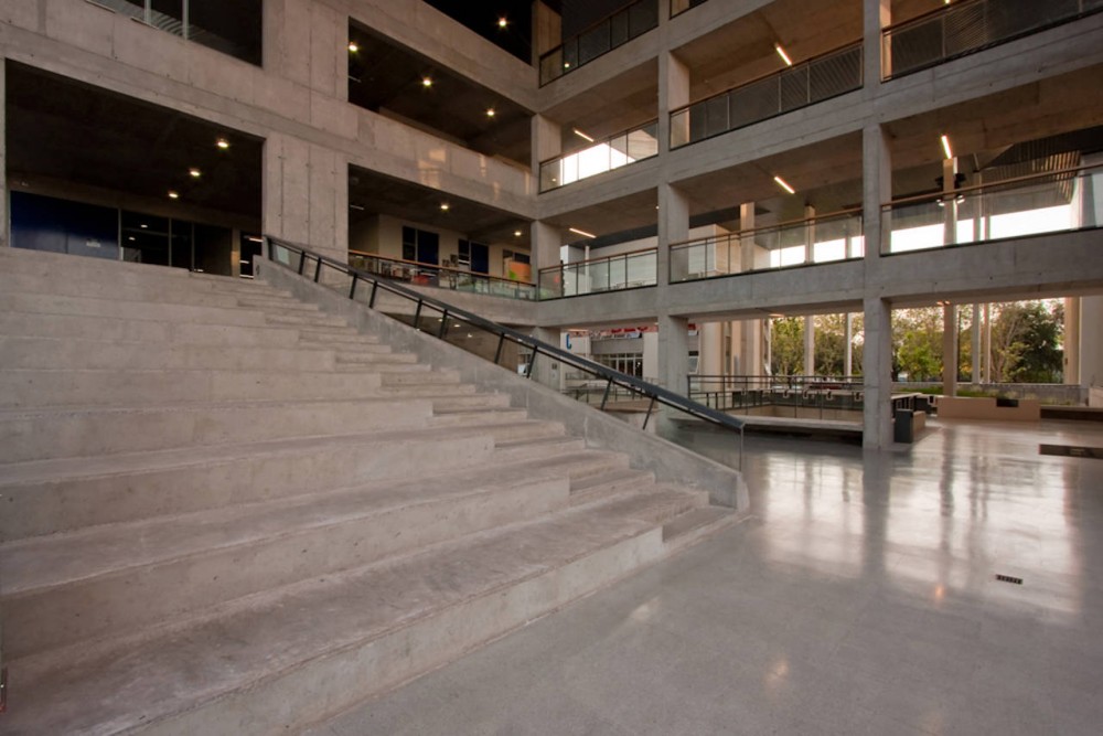 North Almagro Campus Building / Marsino Arquitectos Asociados
