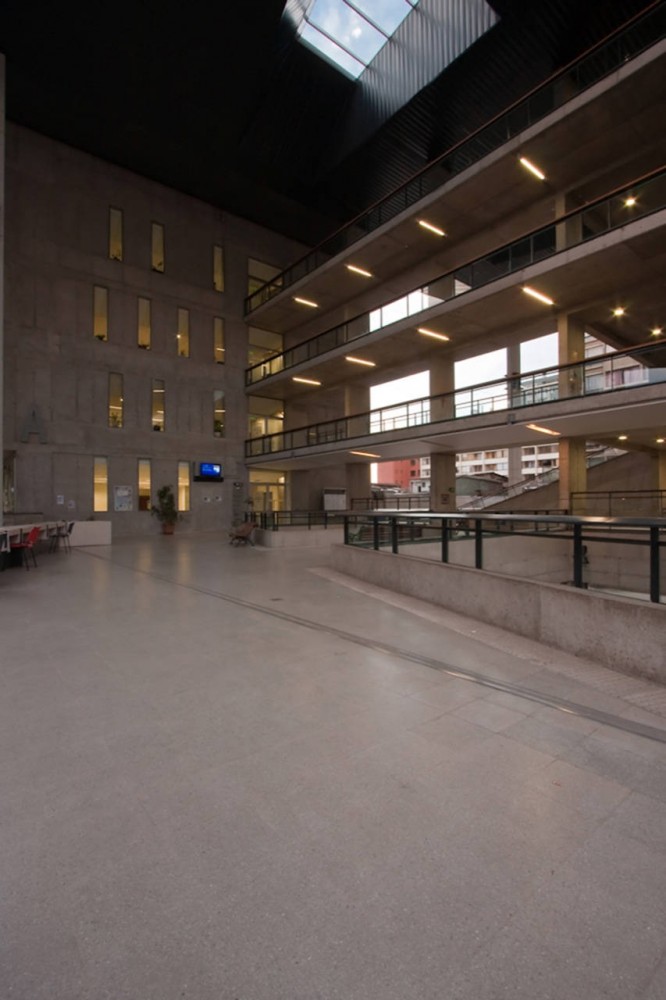 North Almagro Campus Building / Marsino Arquitectos Asociados