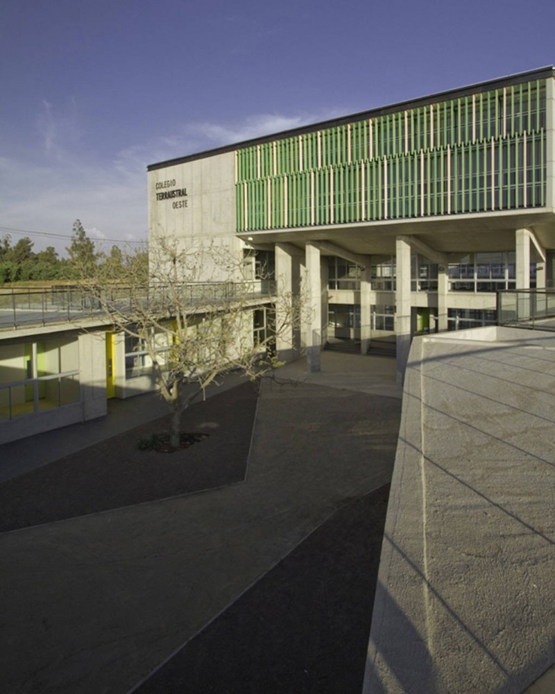Terraustral Oeste School / Marsino Arquitectos Asociados
