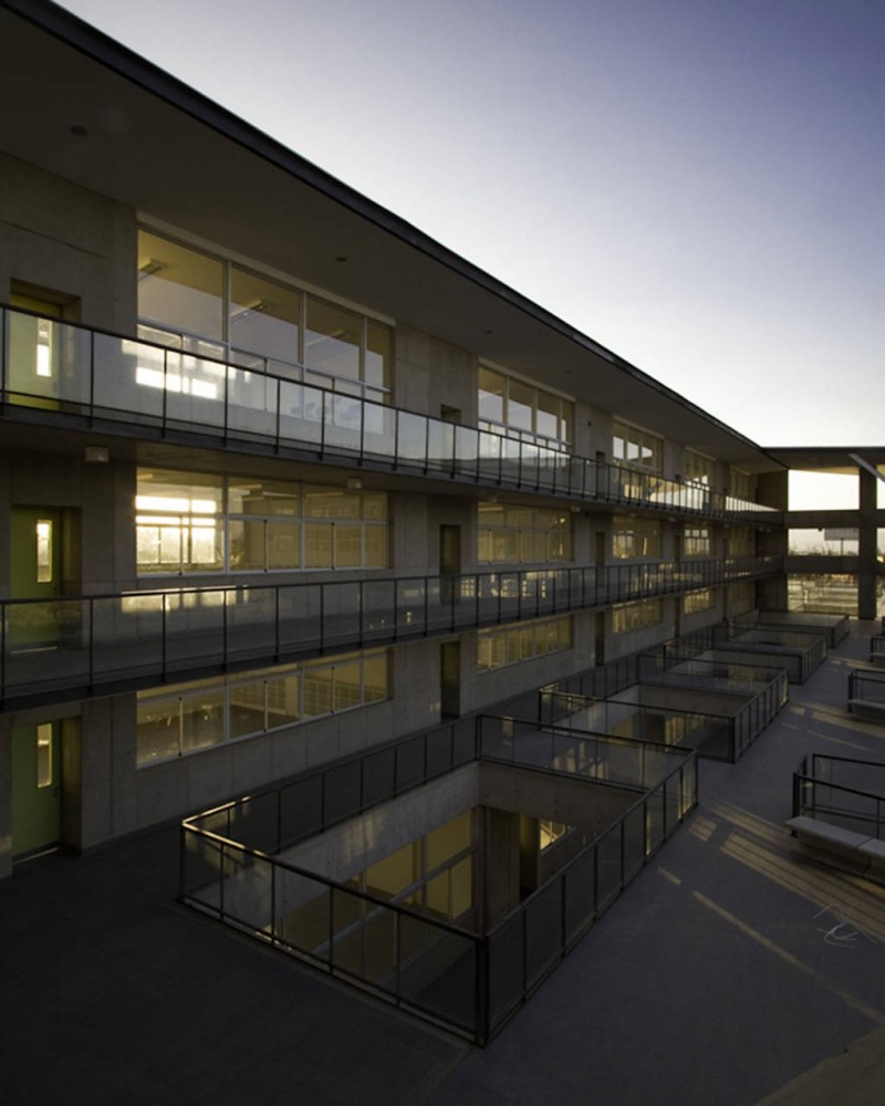 Terraustral Oeste School / Marsino Arquitectos Asociados