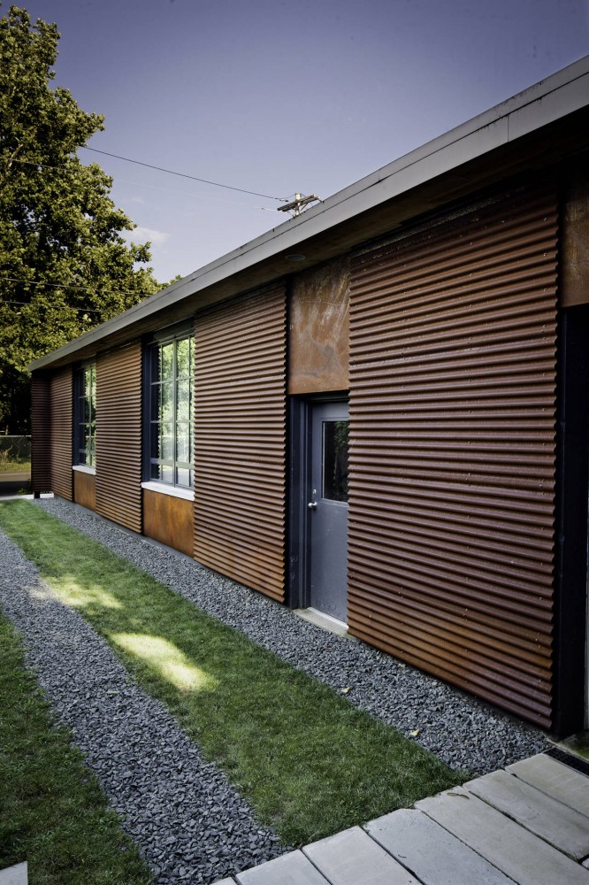 Tovin Studios / Sebastian Quinn Building Workshop