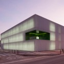 Social Services Center / dosmasuno arquitectos Social Services Center / dosmasuno arquitectos © Miguel de Guzmán