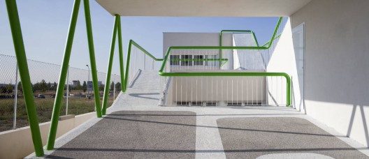 Syntes House In Pinto / dosmasuno arquitectos