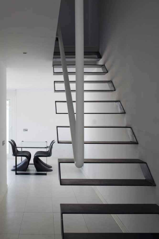 Syntes House in Pinto / dosmasuno arquitectos