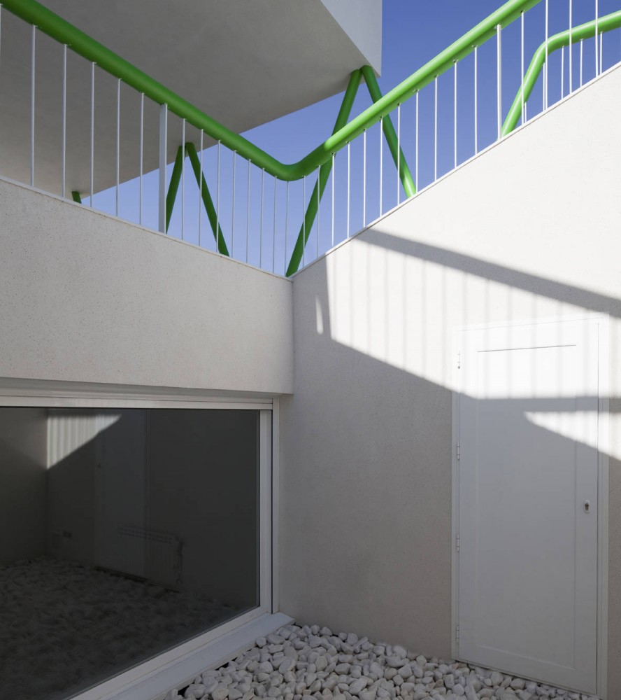Syntes House in Pinto / dosmasuno arquitectos