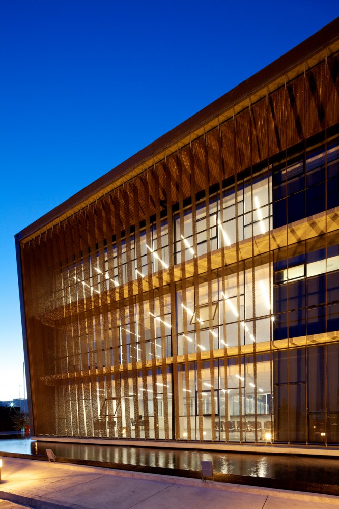 Ferreteria O´Higgins / GH+A | Guillermo Hevia