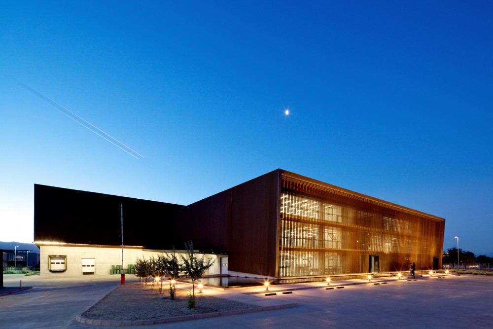 Ferreteria O´Higgins / GH+A | Guillermo Hevia