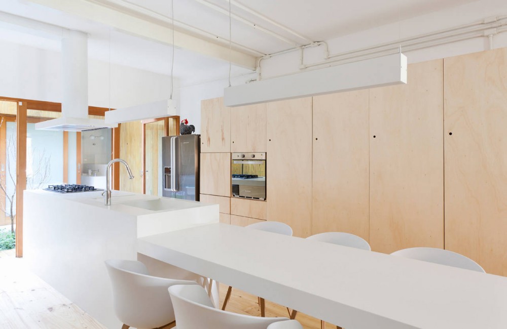 Renovation for a Two Storey House / Studio GGA