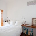 Renovation For A Two Storey House / Studio GGA Renovation For A Two Storey House / Studio GGA © Fran Parente