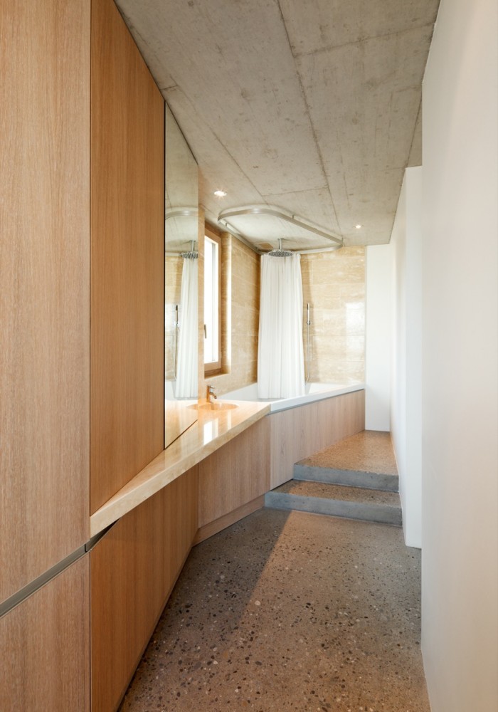Townhouse in Horgen / Moos Giuliani Herrmann Architekten