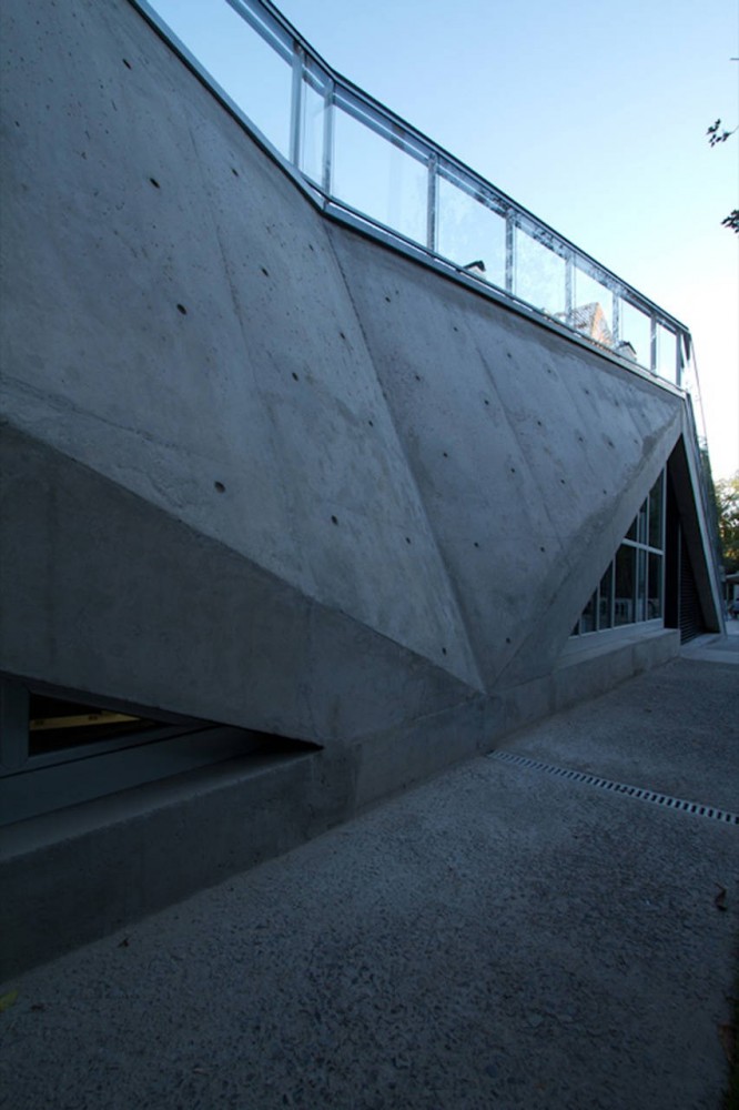 Tool Workshop Building / Marsino Arquitectos Asociados