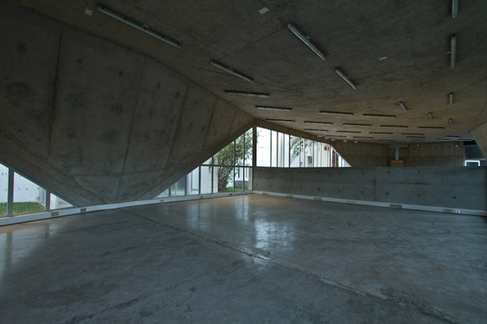 Tool Workshop Building / Marsino Arquitectos Asociados