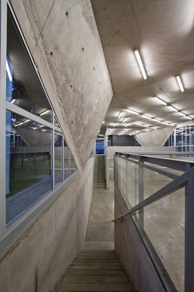 Tool Workshop Building / Marsino Arquitectos Asociados