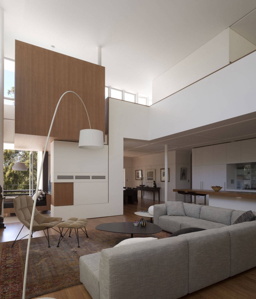 Skirt + Rock House / MCK Architects