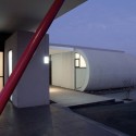 Beam House / Uri Cohen Architects Beam House / Uri Cohen Architects © David Adika