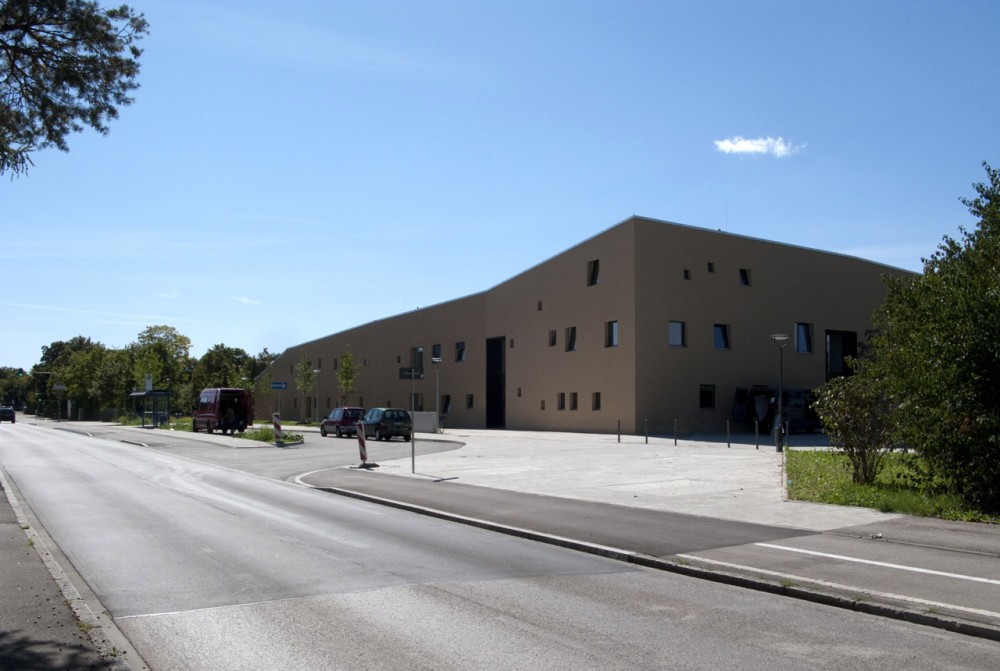 Day Care Center / LÜPS
