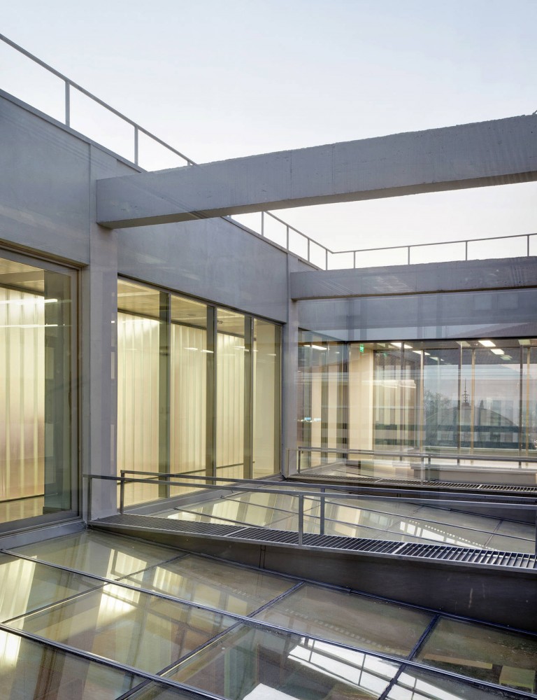 Branch Office In Bursa / Yalin Architectural Design + Denge Architecture