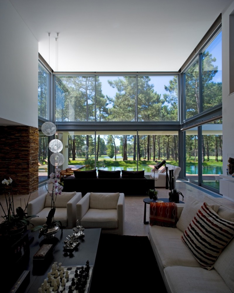 Casa Do Lago / Frederico Valsassina Arquitectos
