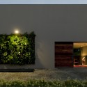 House In Estoril / Frederico Valsassina Arquitectos House In Estoril / Frederico Valsassina Arquitectos © FG+SG