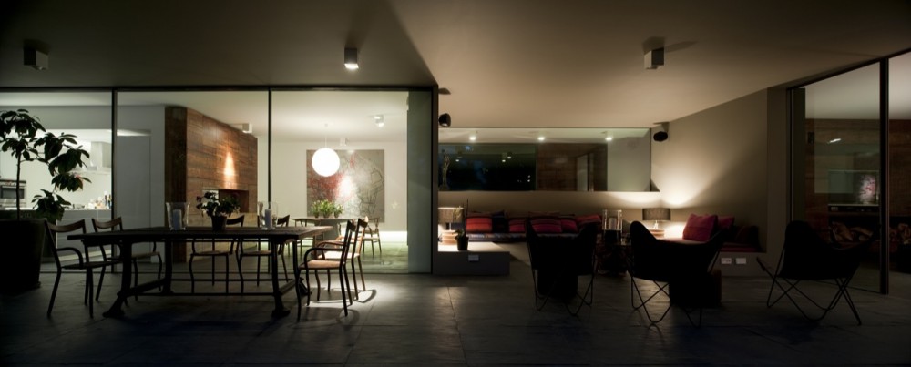House In Estoril / Frederico Valsassina Arquitectos