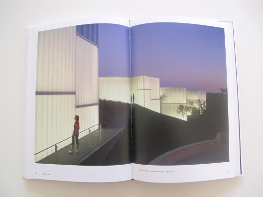 Five North American Architects / Kenneth Frampton (2)