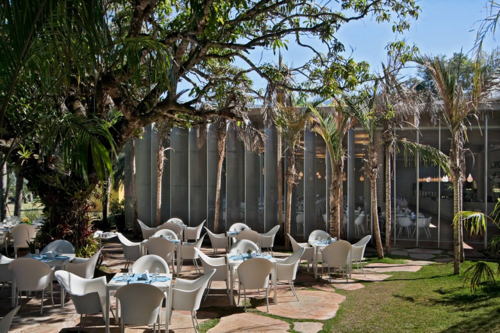 Oiticica Restaurant / Rizoma