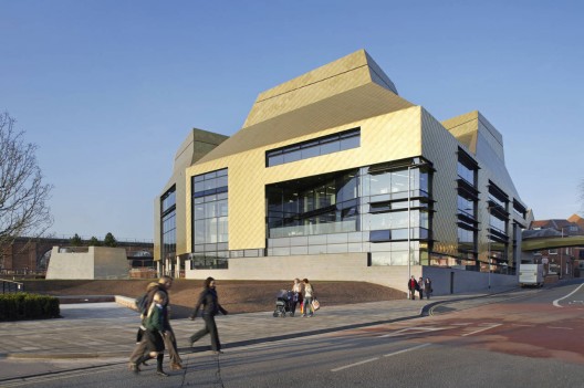 The Hive / Feilden Clegg Bradley Studios