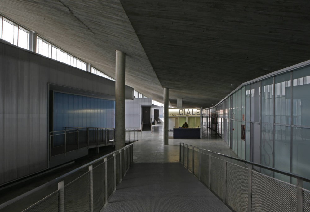 Spanish-Portuguese Agricultural Research Center (CIALE) / Canvas Arquitectos