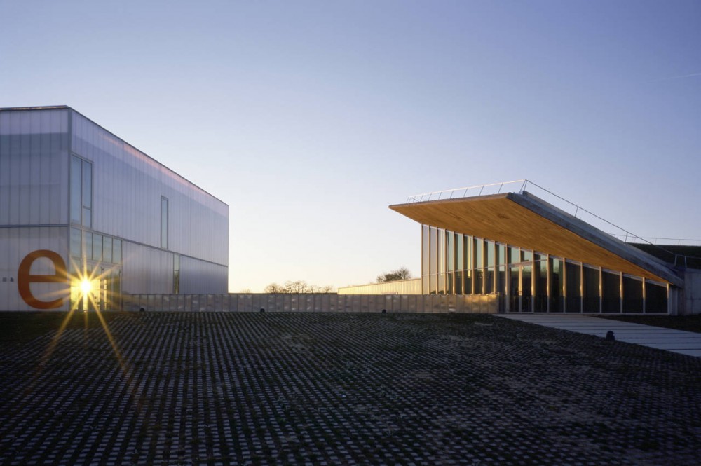 Spanish-Portuguese Agricultural Research Center (CIALE) / Canvas Arquitectos