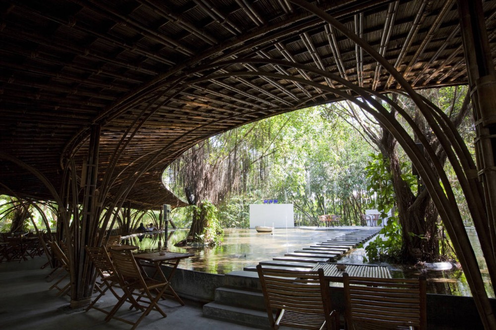 wNw Cafe / Vo Trong Nghia