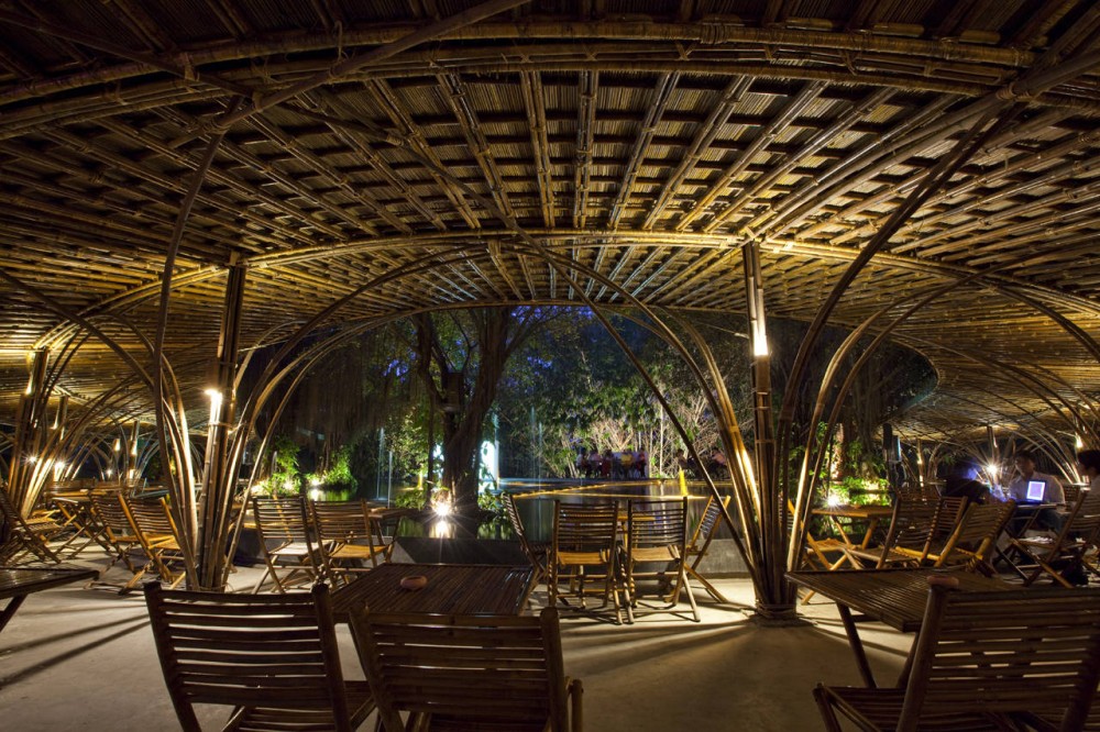 wNw Cafe / Vo Trong Nghia