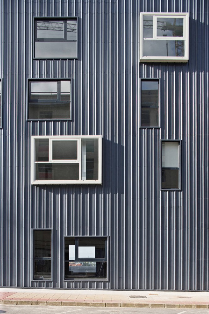 El Nodo Housing / Exit Architects