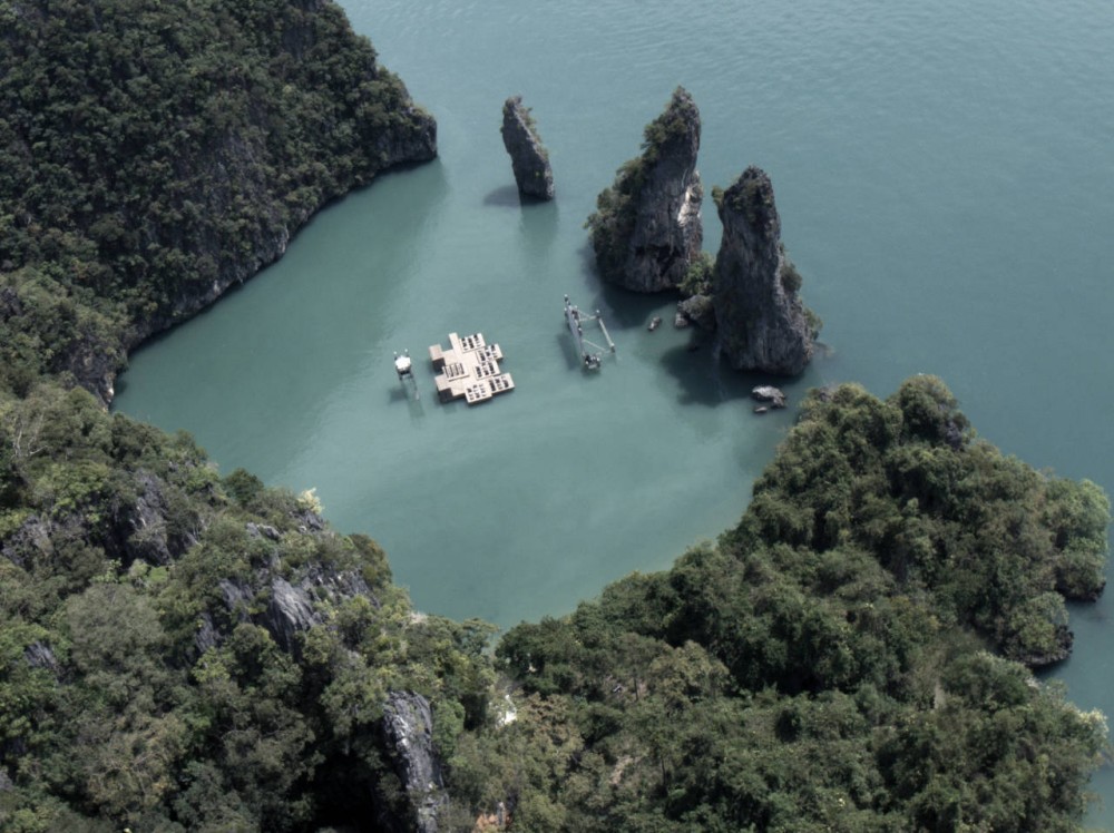 Archipelago Cinema / Buro Ole Scheeren + Film on the​ Rocks Yao Noi Foundation