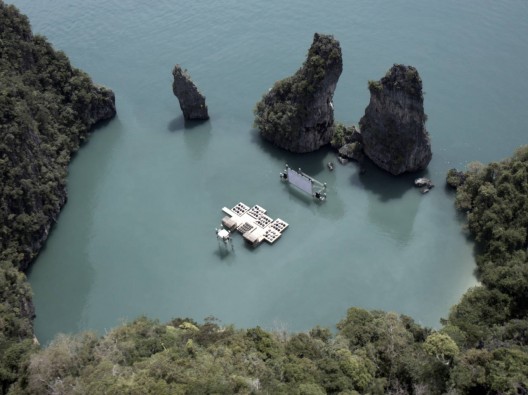 Archipelago Cinema / Buro Ole Scheeren, Film on the Rocks Yao Noi Foundation