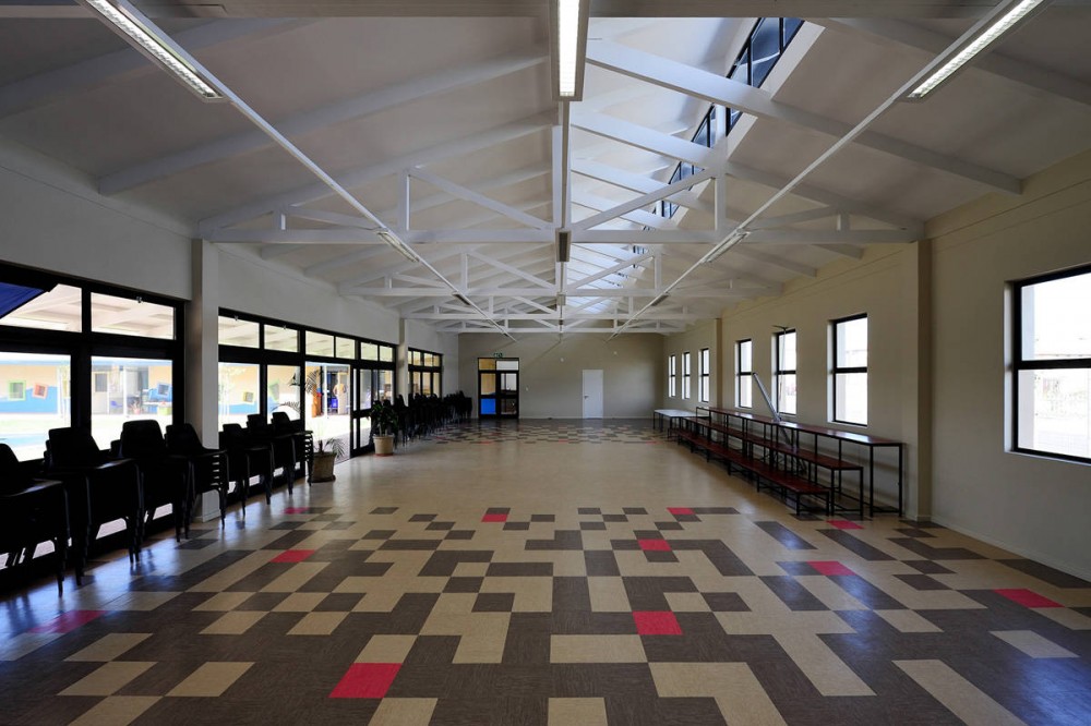 Blouberg International School / Luis Mira Archi​tects & Plus Arquitectura
