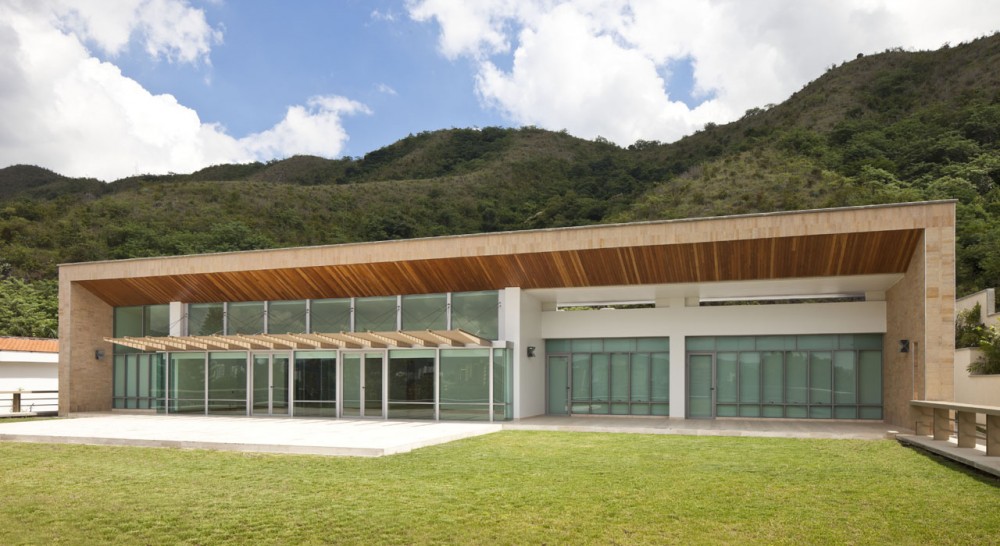 O House / LPG