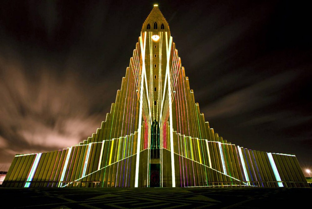 Rafmognud Nattura / Marcos Zotes